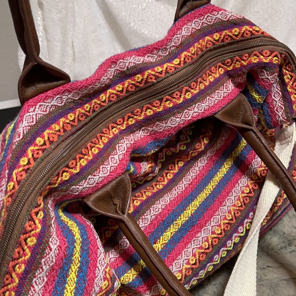 Huge embroidered tote - Picture 8 of 11